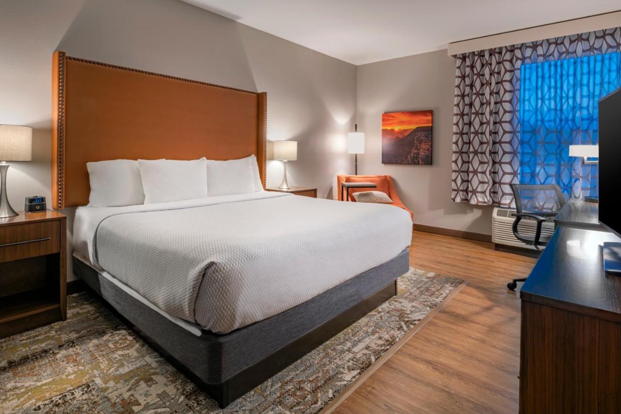 Отель La Quinta By Wyndham Flagstaff East I-40 Экстерьер фото