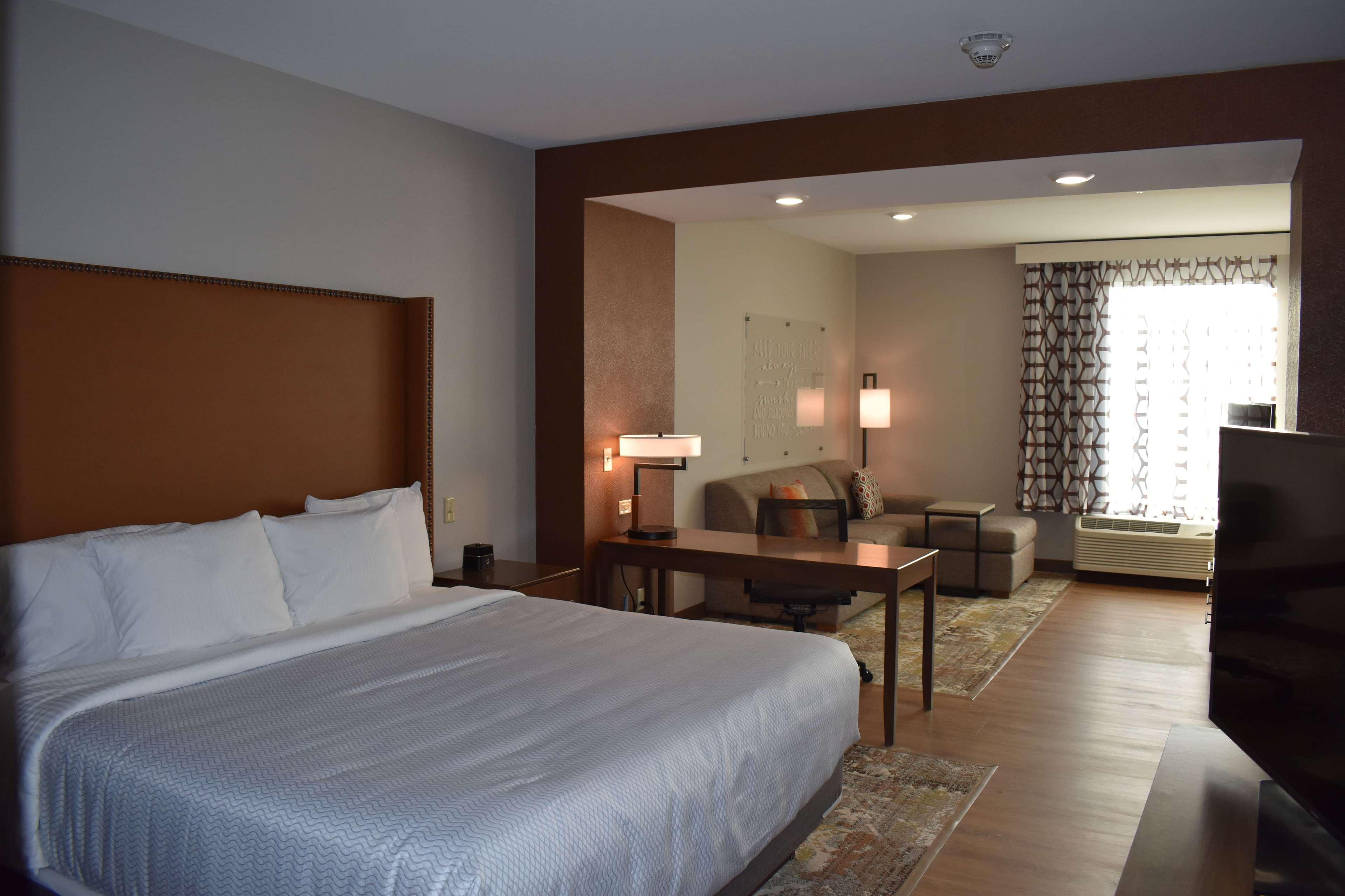 Отель La Quinta By Wyndham Flagstaff East I-40 Экстерьер фото